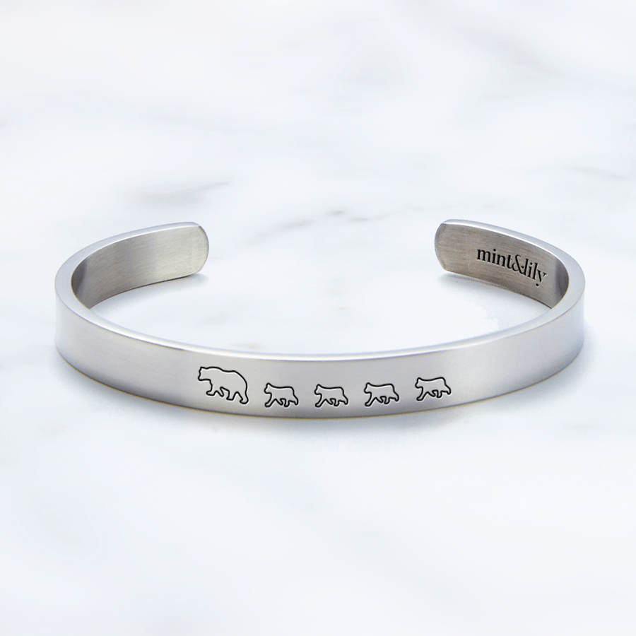 Mama Bear & Her Baby Bears Engraved Personalizable Cuff Bracelet Silver / Mama + 4 Cubs Bracelet For Woman MelodyNecklace
